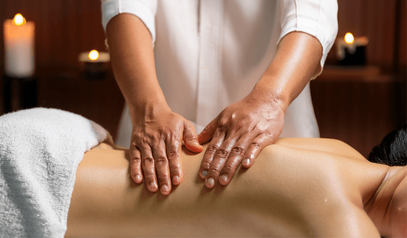 Schröpfmassage für müde Beine 60 Min en Navirea Spa